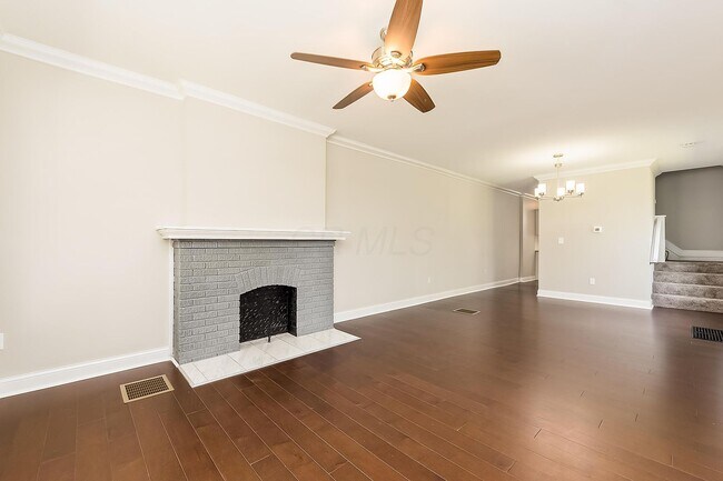 Building Photo - 917 Lockbourne Rd