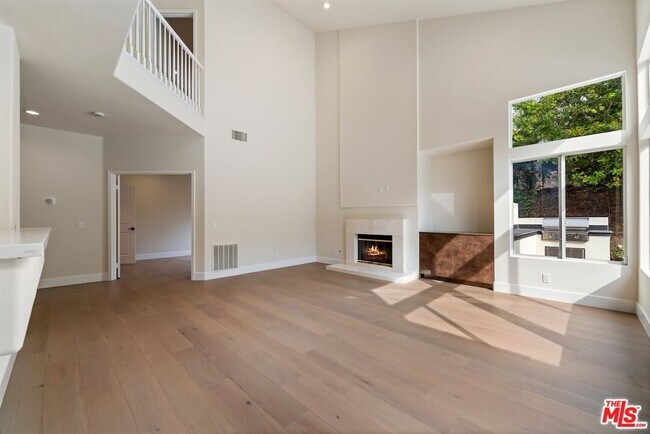 Building Photo - 18500 St Moritz Dr