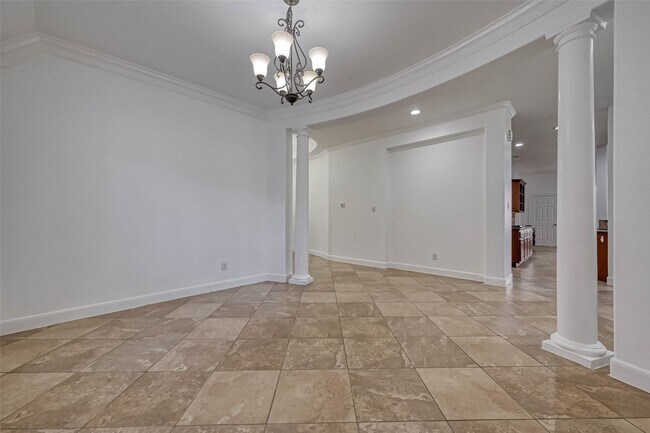 Building Photo - 25510 Autumnwind Ct