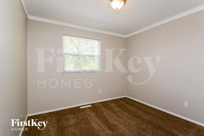 Building Photo - 1555 Florida Dr