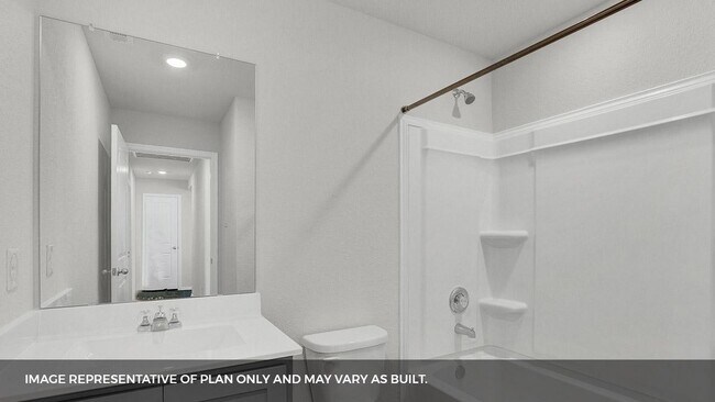 Building Photo - 125 Solitude Dr