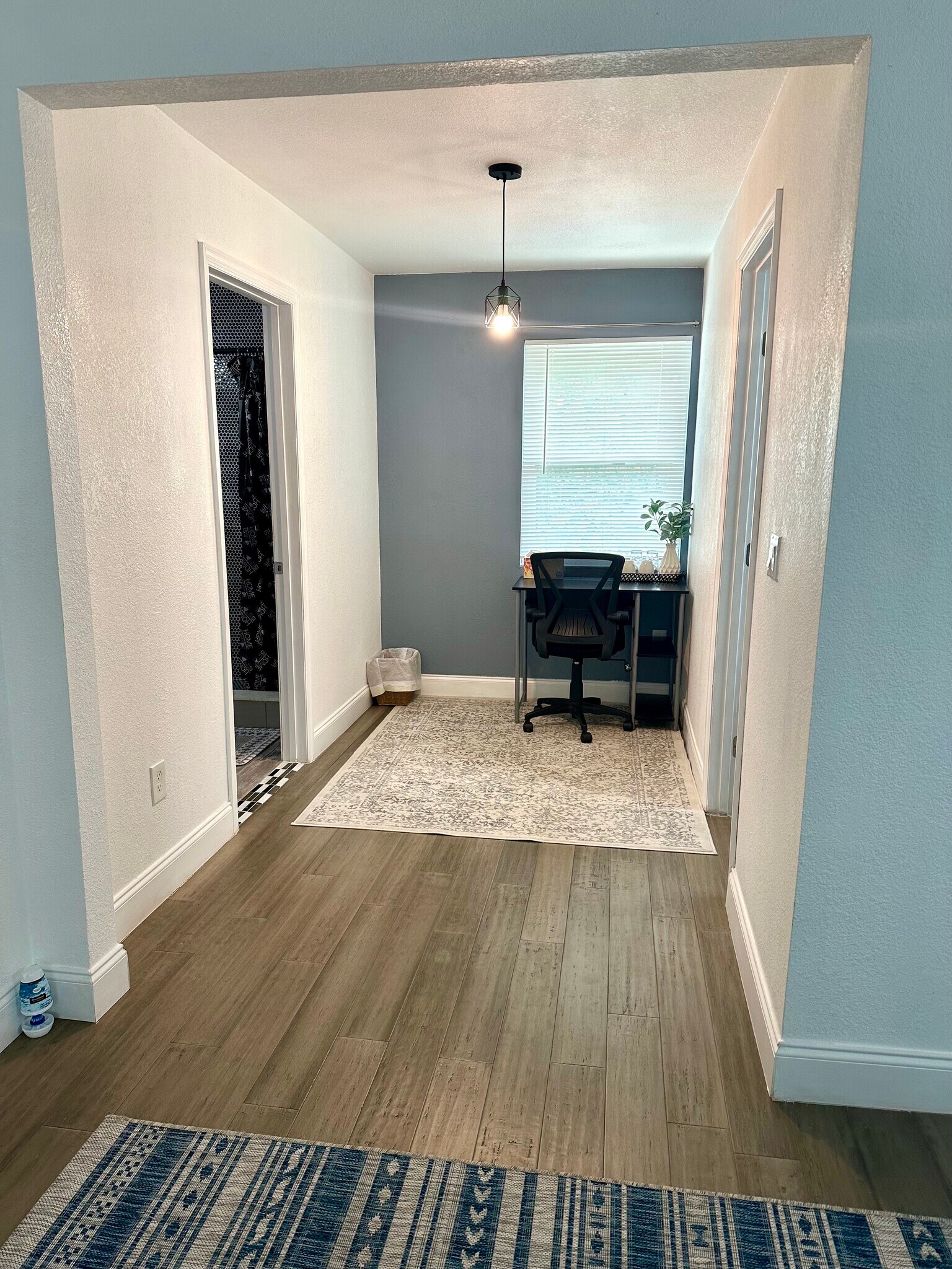 Home Office - 423 Ololu Dr
