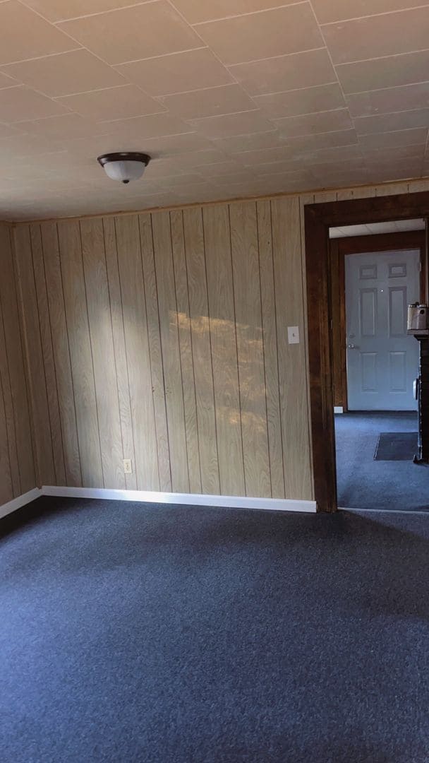 Building Photo - 327 Roosevelt St