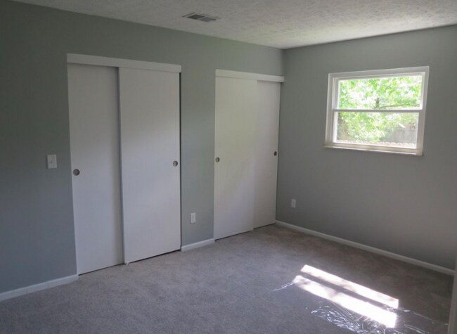 Building Photo - 2957 Charmwood Ct