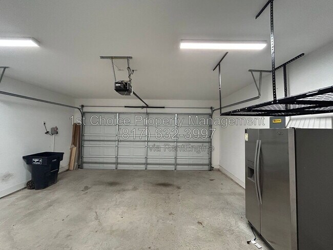 Building Photo - 2117 River E Ln.