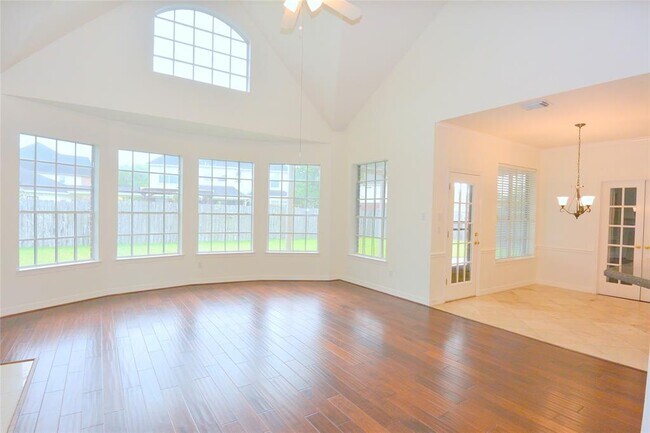 Building Photo - 5902 Indian Hills Ln