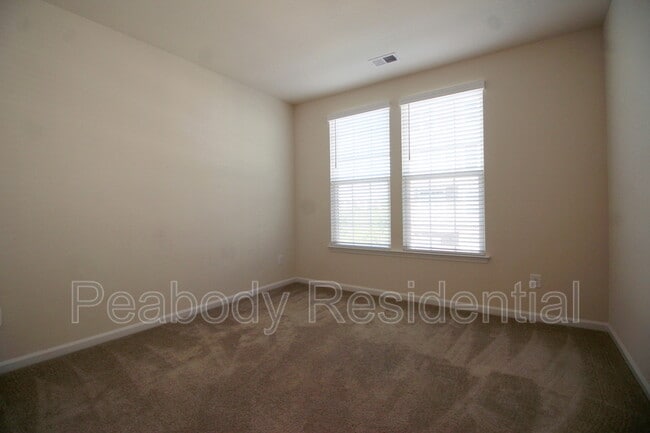 Building Photo - 13615 Air and Space Museum Pkwy