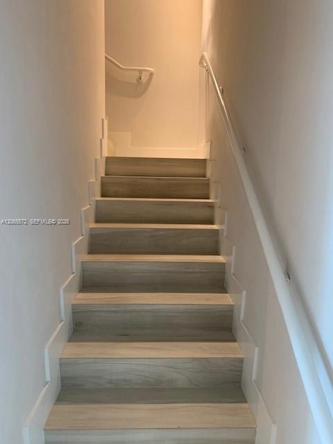 Building Photo - 400 Sunny Isles Blvd