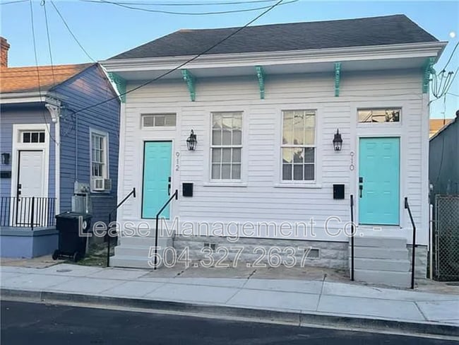 Primary Photo - 912 N Prieur St