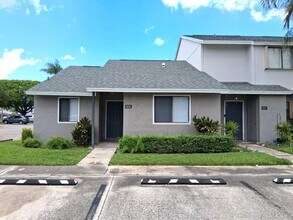 Building Photo - 3808 Inlet Cir