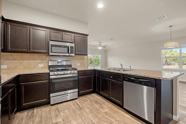 Building Photo - 10905 Ukaoma Wy