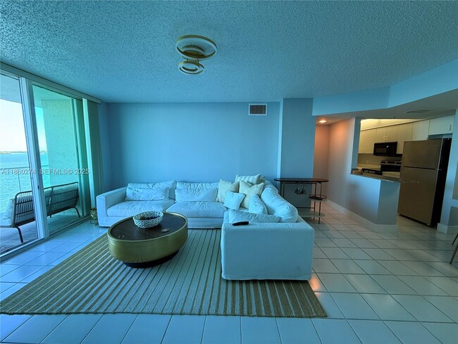 Building Photo - 800 Claughton Island Dr