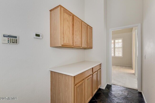 Building Photo - 3531 S Barberry Pl
