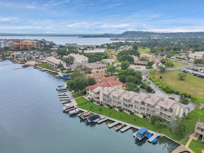 Building Photo - 604 Port