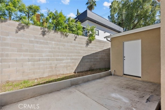 Building Photo - 1058 E Orange Grove Ave