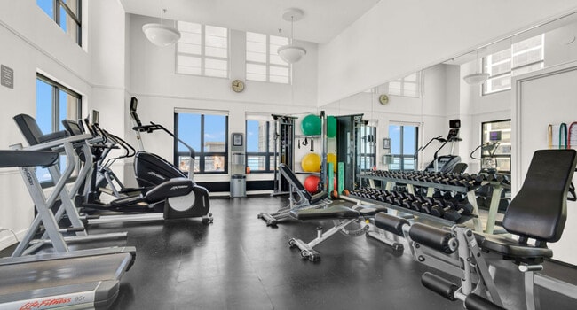 Building Photo - 401 E Ontario St