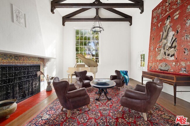 Building Photo - 311 Amalfi Dr