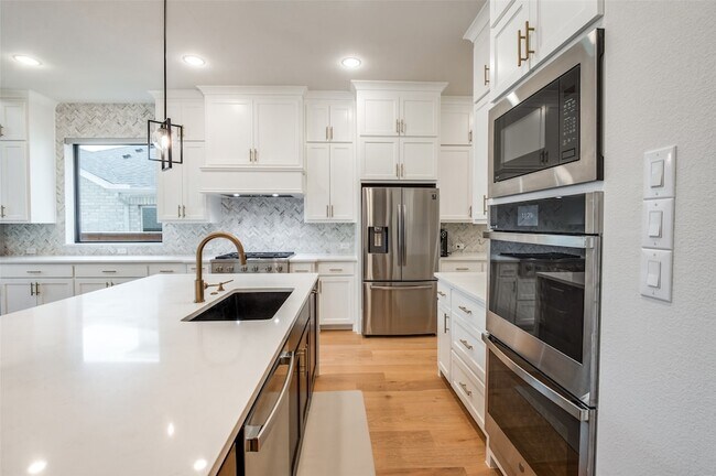 Building Photo - 3712 Connie Ln