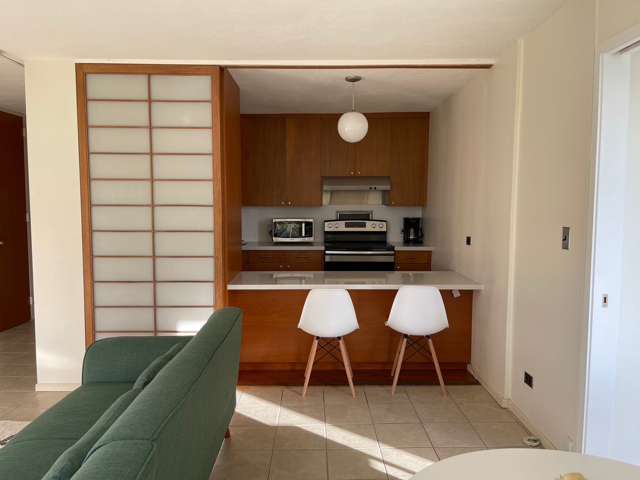 Building Photo - 1511 Nuuanu Ave