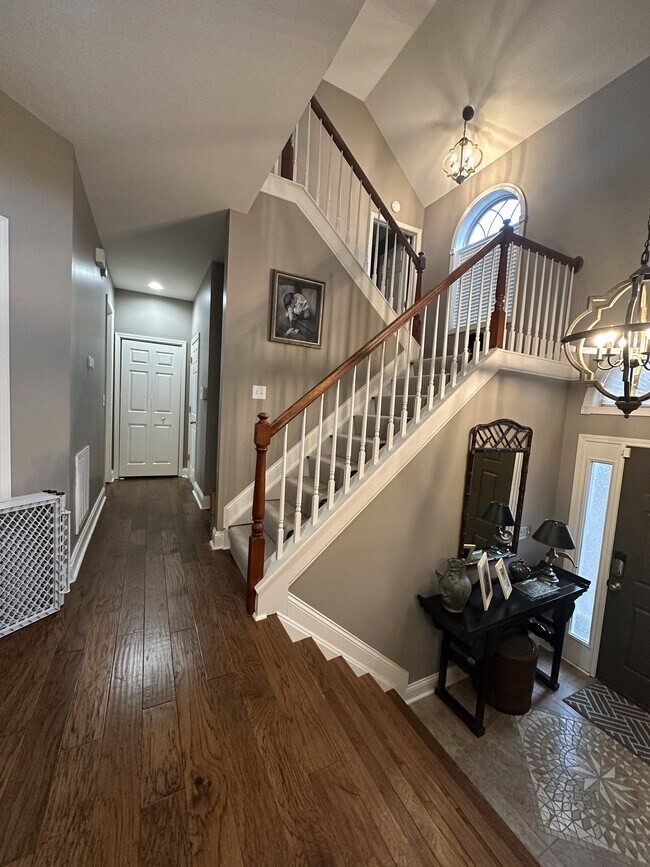 Building Photo - 2424 Calendula Rd