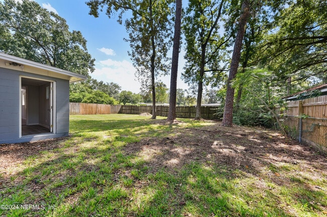 Building Photo - 3526 Formosa Dr