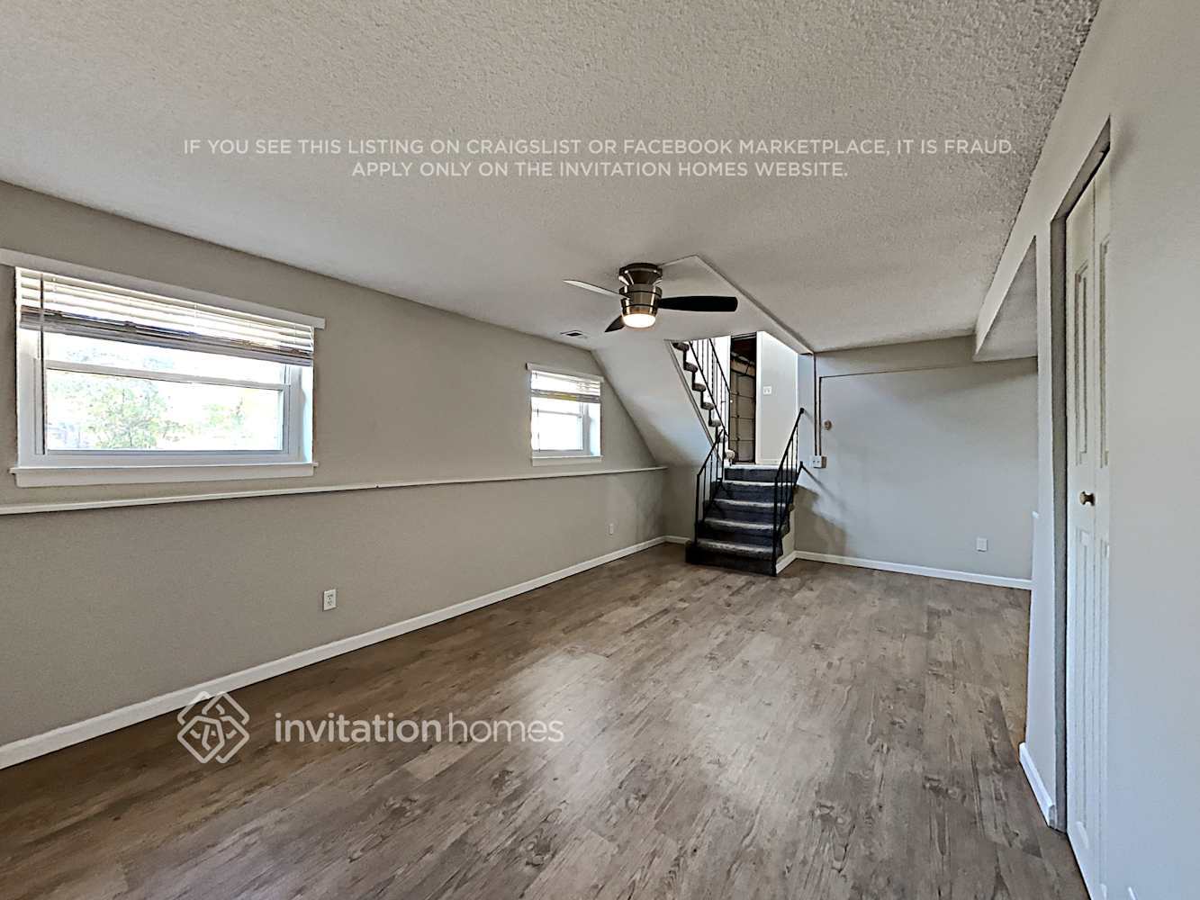 Building Photo - 9764 Columbine Ct