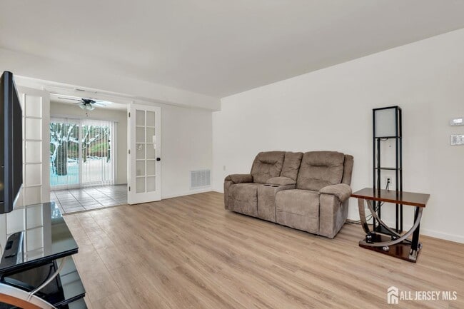 Building Photo - 603 Jacob Ct