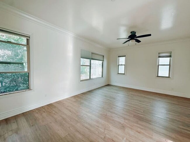 Building Photo - Palatial 6 Bed in Olde Carlsbad with Ocean Views and Roof Top deck, 1 mile to the Beach!!