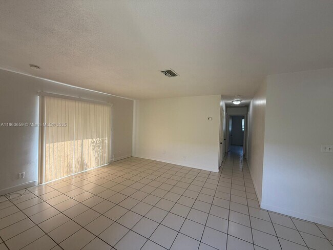 Building Photo - 4121 NW 30th Terrace