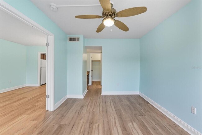 Building Photo - 2521 Caper Ln