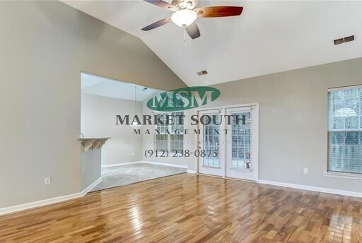 Building Photo - APPLICATION PENDING! Beautiful Home in Ber...