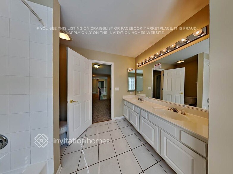 Building Photo - 7401 Brentwood Ln