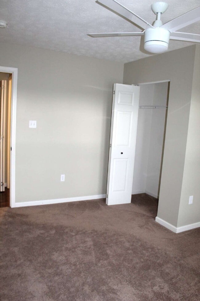 Building Photo - Roomy 3-Bedroom Townhouse in Baldwin Neigh...