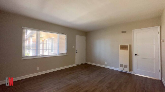 Interior Photo - LM BLVD NORTH