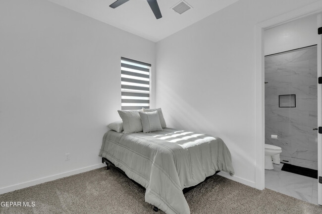 Building Photo - 1789 Urijah Pl