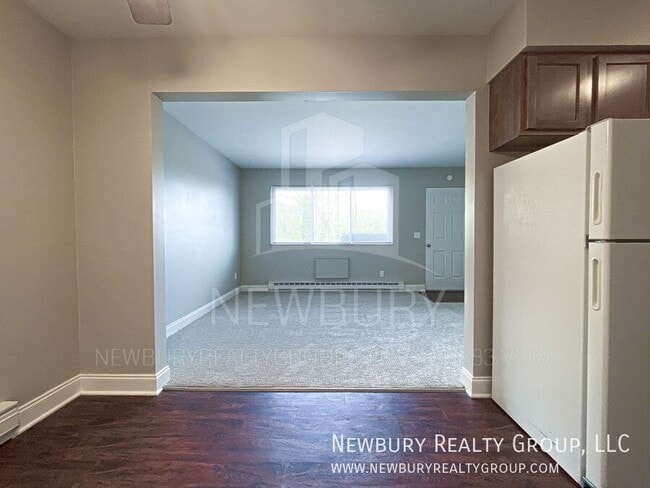 Building Photo - 1 Sunbury Estates