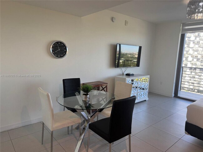 Building Photo - 5350 NW 84th Ave