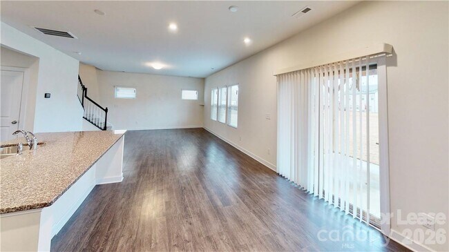 Building Photo - 4500 Collingham Dr