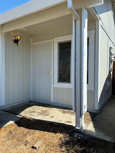 Building Photo - 7663 Jacaranda Ct
