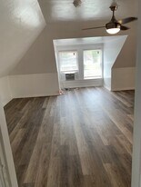 Building Photo - 86 W State St