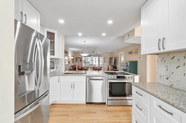 Building Photo - 27 Abbey Ln