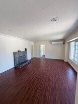Building Photo - 9616 Tangelo Ave