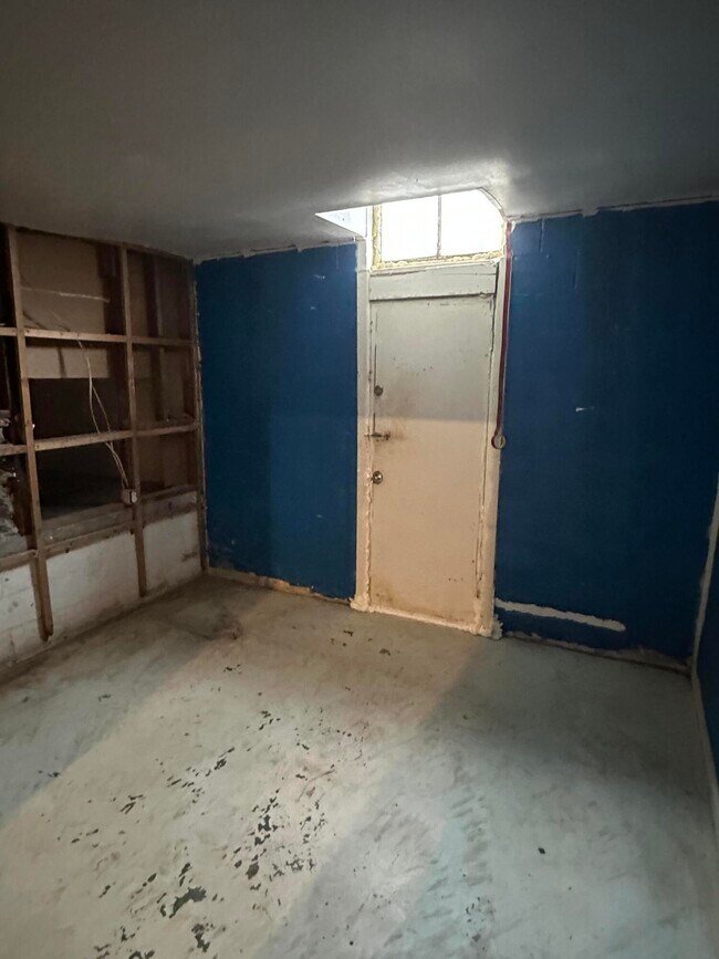 Building Photo - 126 Allnutt Dr