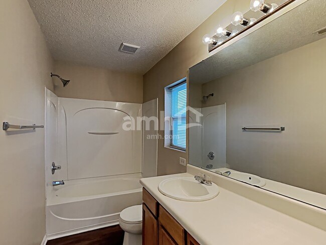 Building Photo - 10707 Parnie Ct