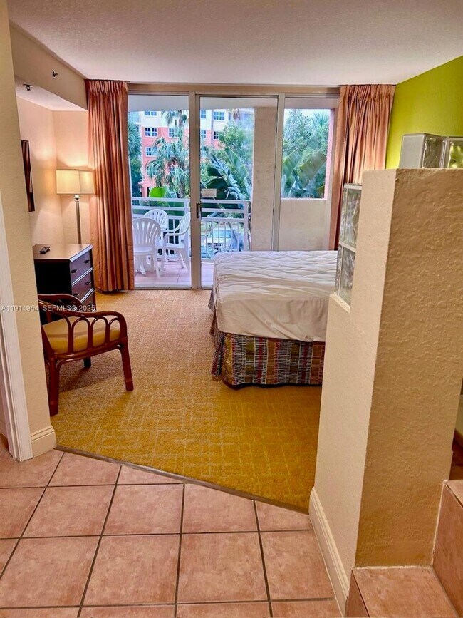 Building Photo - 16690 Blatt Blvd