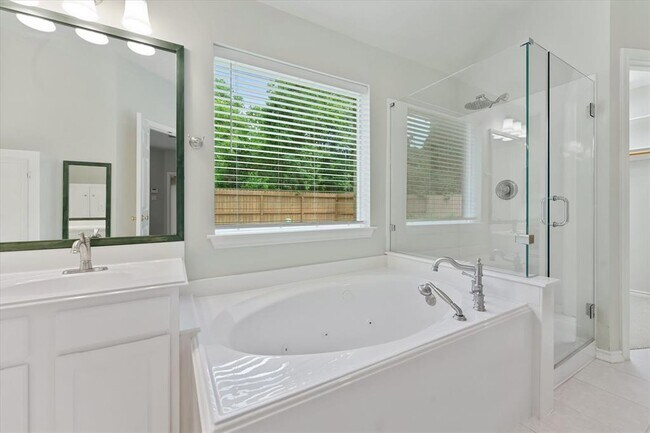 Building Photo - 27 N Merryweather Cir