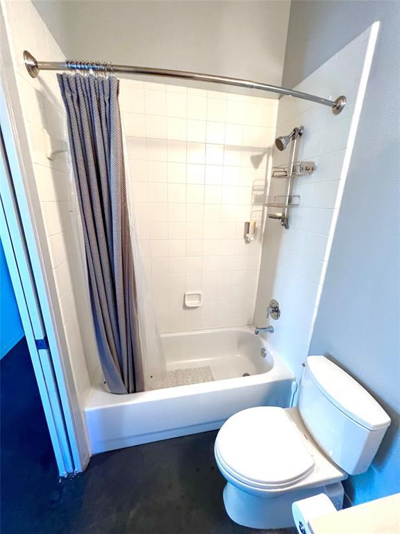 Building Photo - 5006 Woodrow Ave