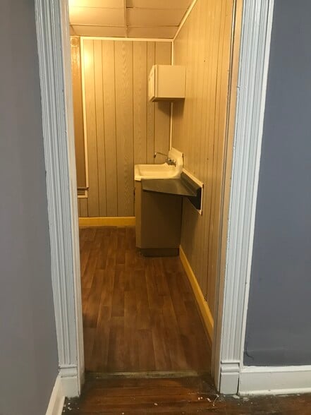 Building Photo - 4 Truesdell St