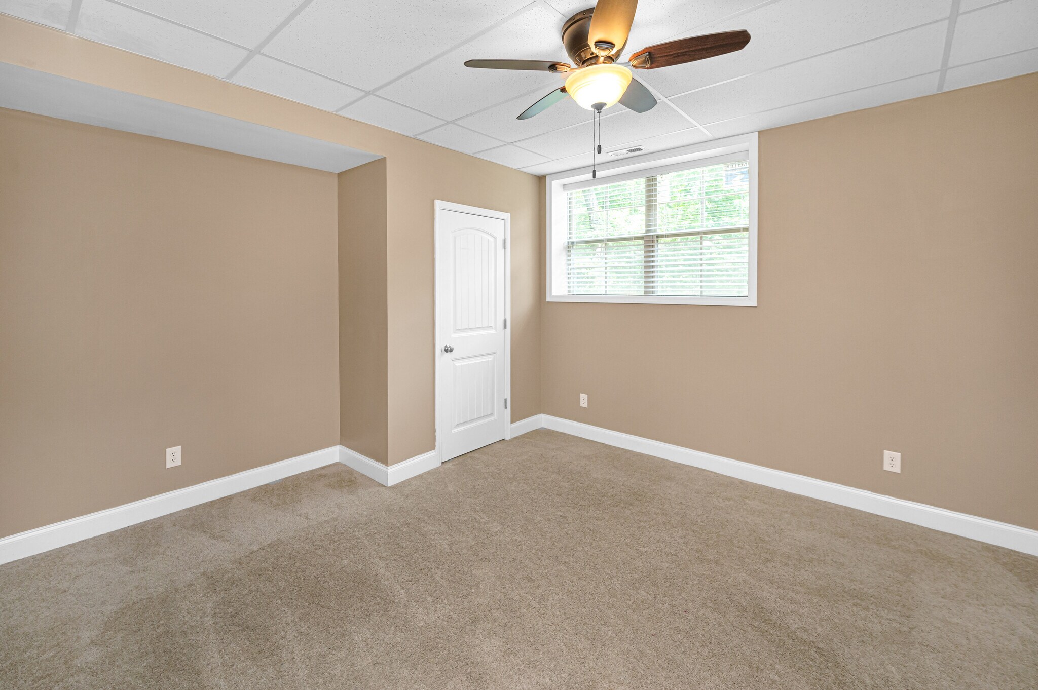 Building Photo - 12696 Alpine Cir