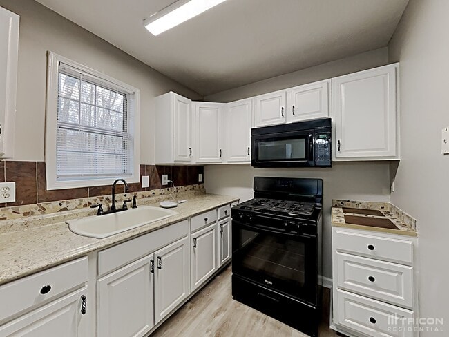 Building Photo - 476 Hale Haven Dr